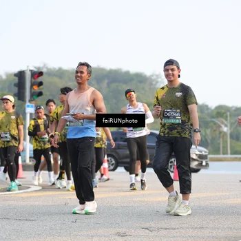 Runner Photo 6546575