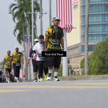 Runner Photo 6546611