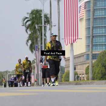Runner Photo 6546612