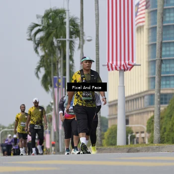 Runner Photo 6546617