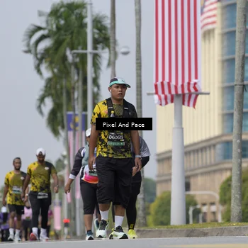 Runner Photo 6546635