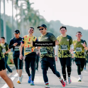 Runner Photo 6546640
