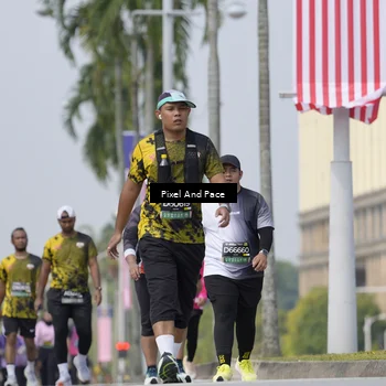 Runner Photo 6546653