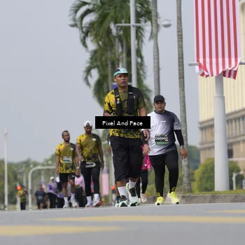 Runner Photo 6546659
