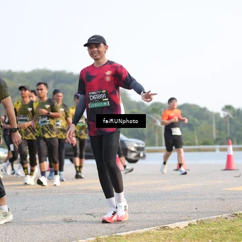 Runner Photo 6546663