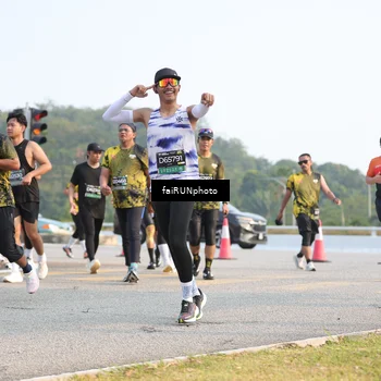 Runner Photo 6546669