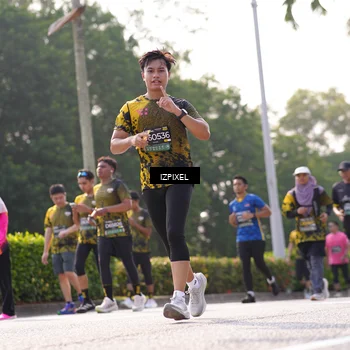 Runner Photo 6546671