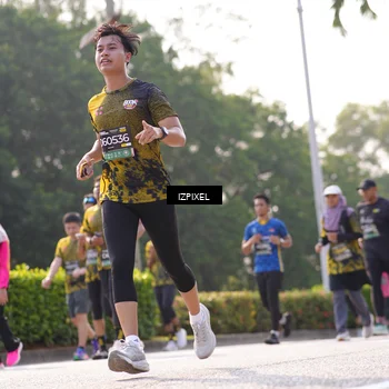 Runner Photo 6546699