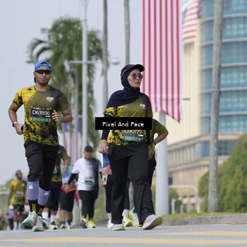 Runner Photo 6546735