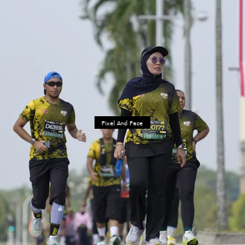 Runner Photo 6546742