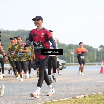 Runner Photo 6546758