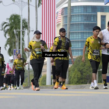 Runner Photo 6546771