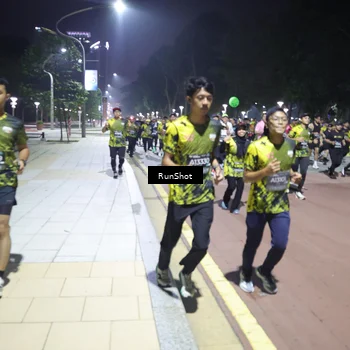Runner Photo 6546774
