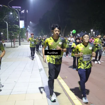 Runner Photo 6546785