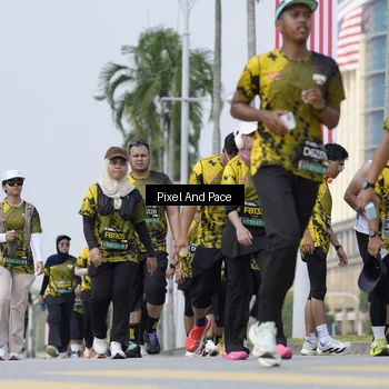 Runner Photo 6546831