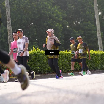 Runner Photo 6546873