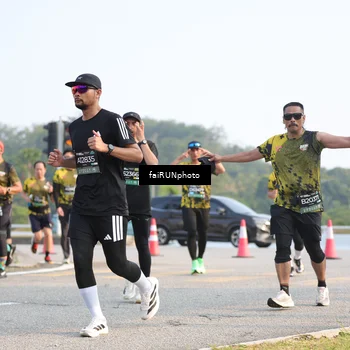 Runner Photo 6546887