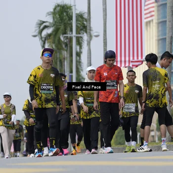 Runner Photo 6546898