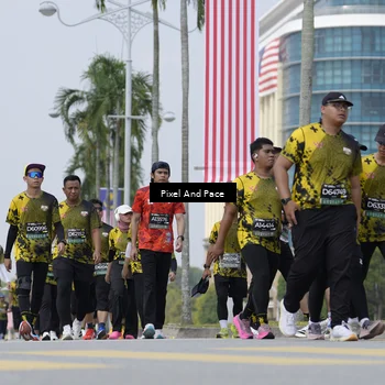 Runner Photo 6546918