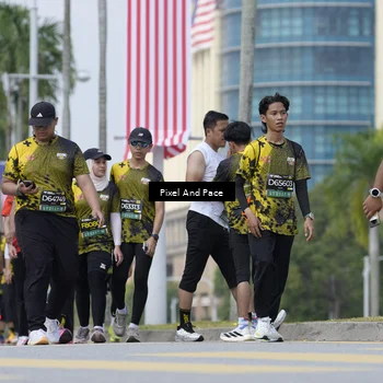 Runner Photo 6546938