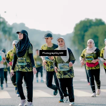 Runner Photo 6546999