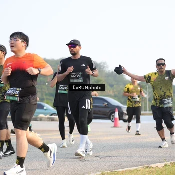 Runner Photo 6547057