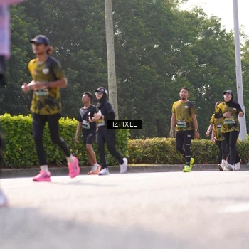 Runner Photo 6547073