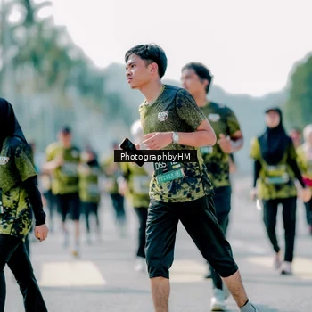 Runner Photo 6547078