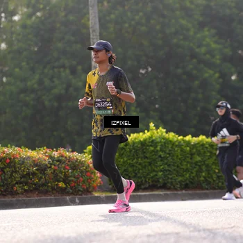 Runner Photo 6547096
