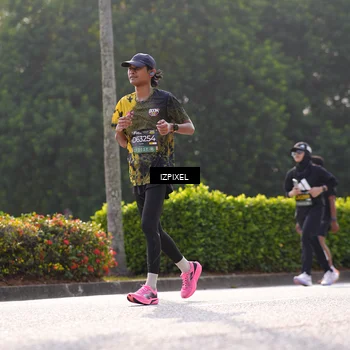 Runner Photo 6547102