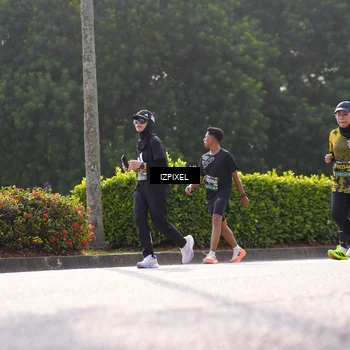 Runner Photo 6547103