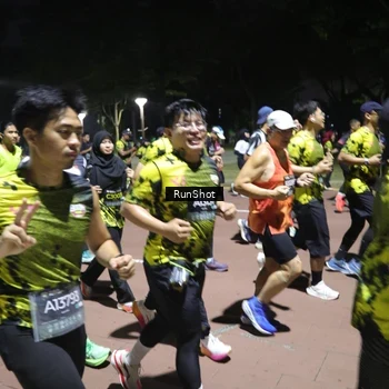 Runner Photo 6547189