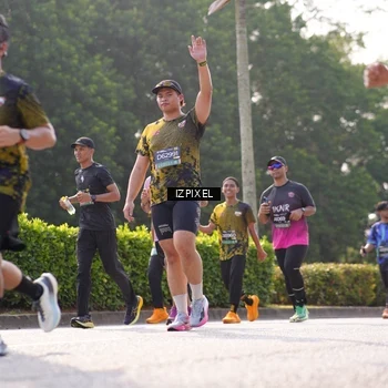Runner Photo 6547236