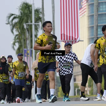 Runner Photo 6547270
