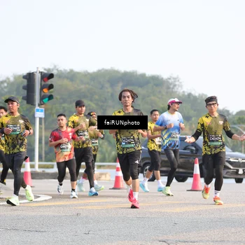 Runner Photo 6547298