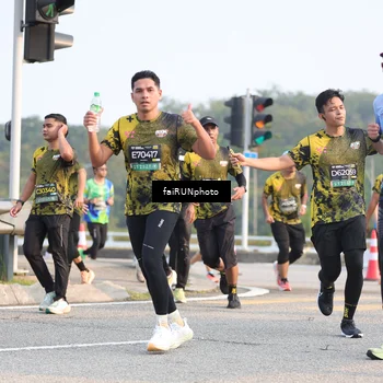 Runner Photo 6547420