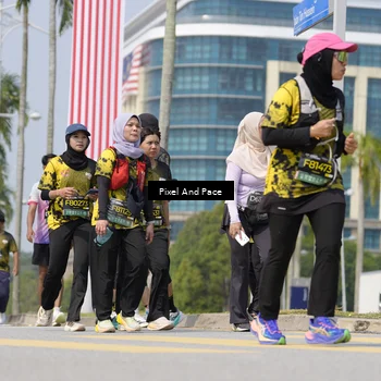 Runner Photo 6547425