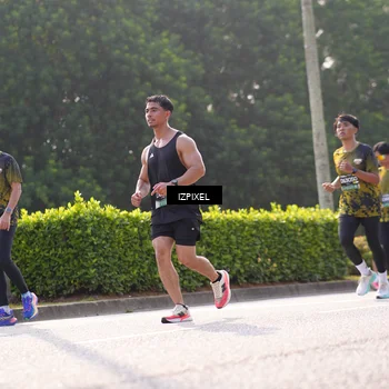 Runner Photo 6547554