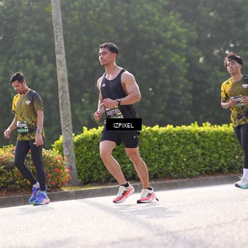 Runner Photo 6547576