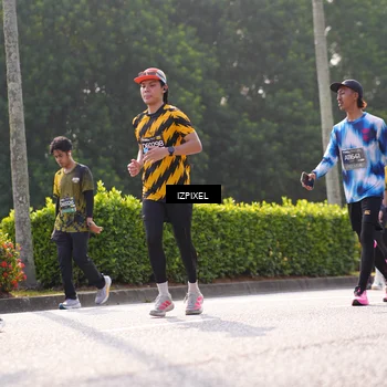 Runner Photo 6547662