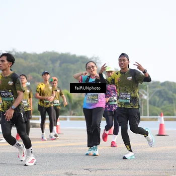 Runner Photo 6547670
