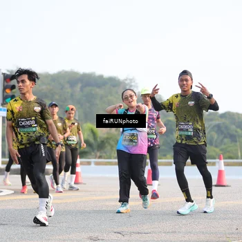 Runner Photo 6547671