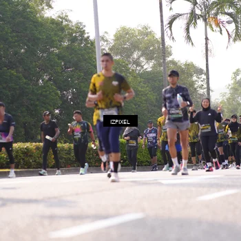 Runner Photo 6547689