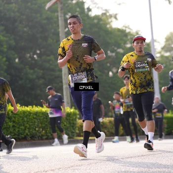 Runner Photo 6547698