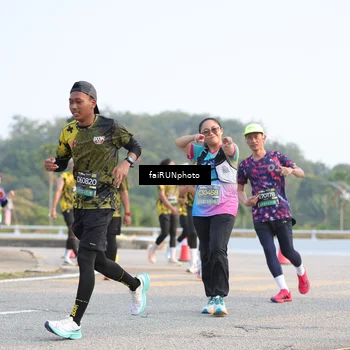 Runner Photo 6547725