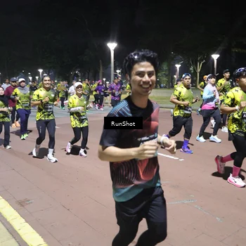 Runner Photo 6547752