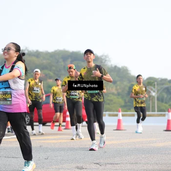Runner Photo 6547771