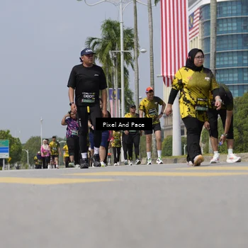 Runner Photo 6547873