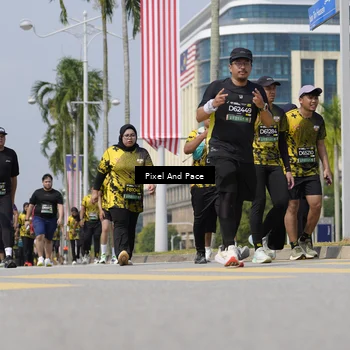 Runner Photo 6547890