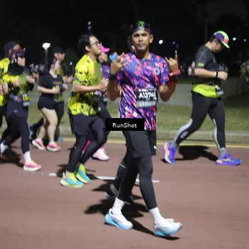 Runner Photo 6548002